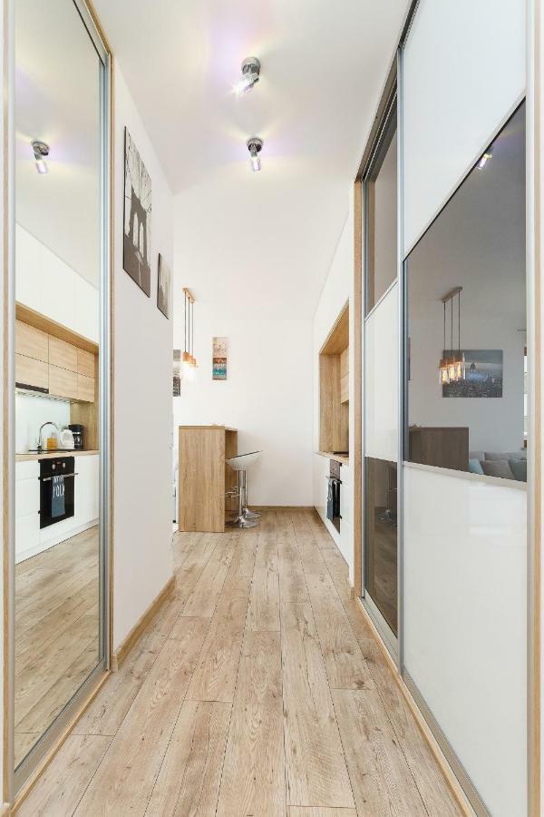 Tauron Arena Elegant Apartment Dabska By Noclegi Renters クラクフ エクステリア 写真